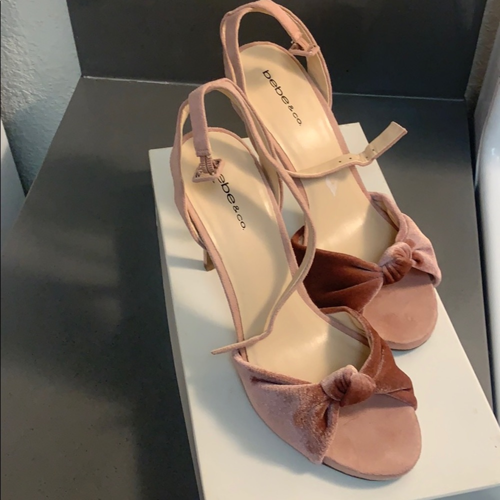 Bebe 9.5 heels Pink
